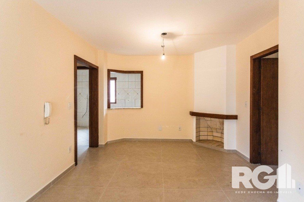 Apartamento à venda com 3 quartos, 93m², 1 suíte, 1 vaga, Rua Capitão Salustiano de Vargas no bairro Jardim Itu em Porto Alegre