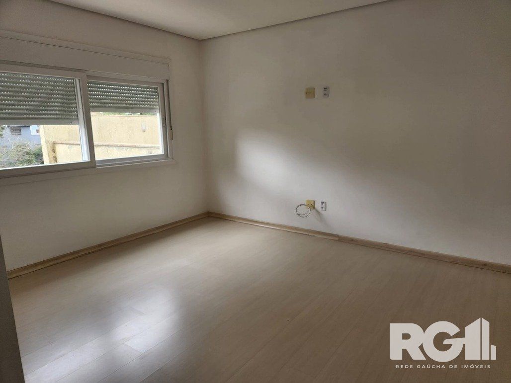 Apartamento à venda com 3 quartos, 222m² - Foto 9