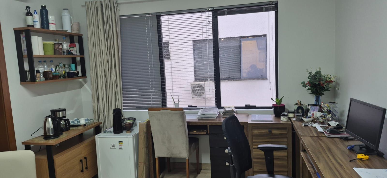 Sala Comercial, 1 sala, à venda, 18 m², Passo da Areia - Porto Alegre — foto 4