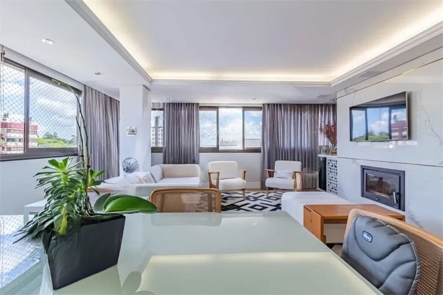 Apartamento à venda com 3 quartos, 119m², 1 suíte, 2 vagas, Rua Líbero Badaró no bairro Passo da Areia em Porto Alegre