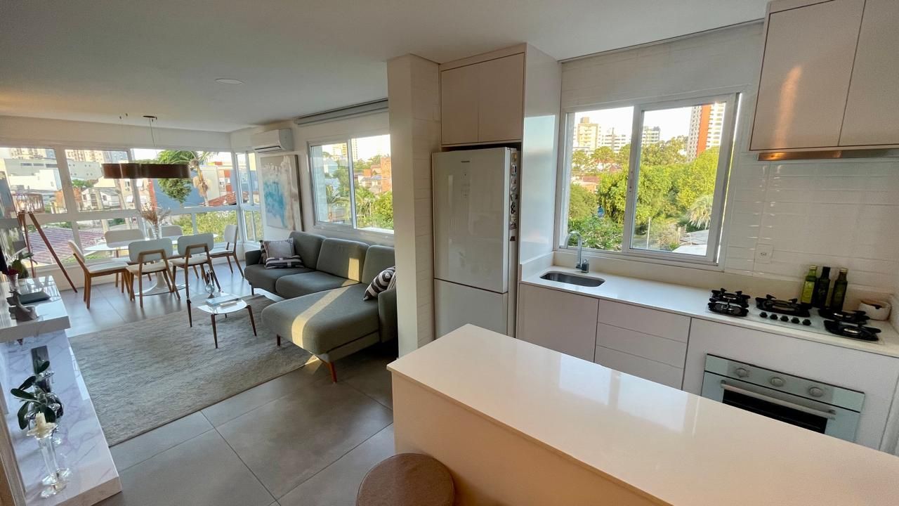 Apartamento 2 Dorm Mobiliado com Vaga e Elevador