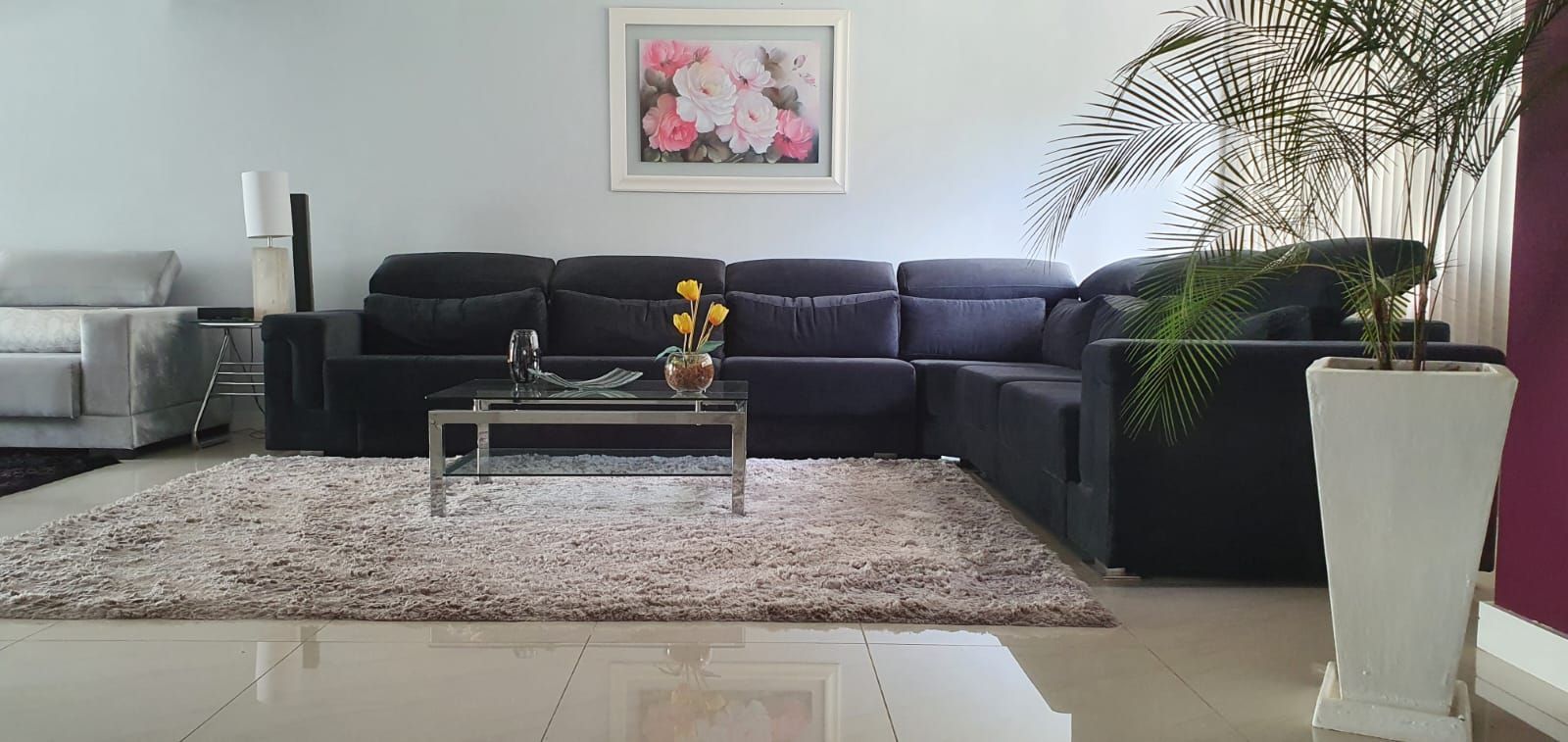 Casa térrea com 3 dormitórios, suíte e 3 vagas. — foto 3