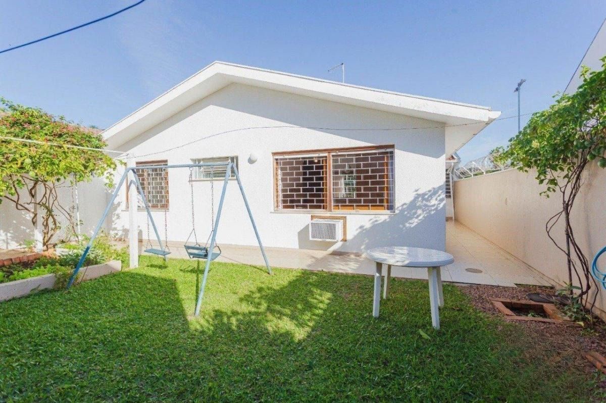 Casa 3 quartos à venda, 266m², Jardim Lindóia - Porto Alegre