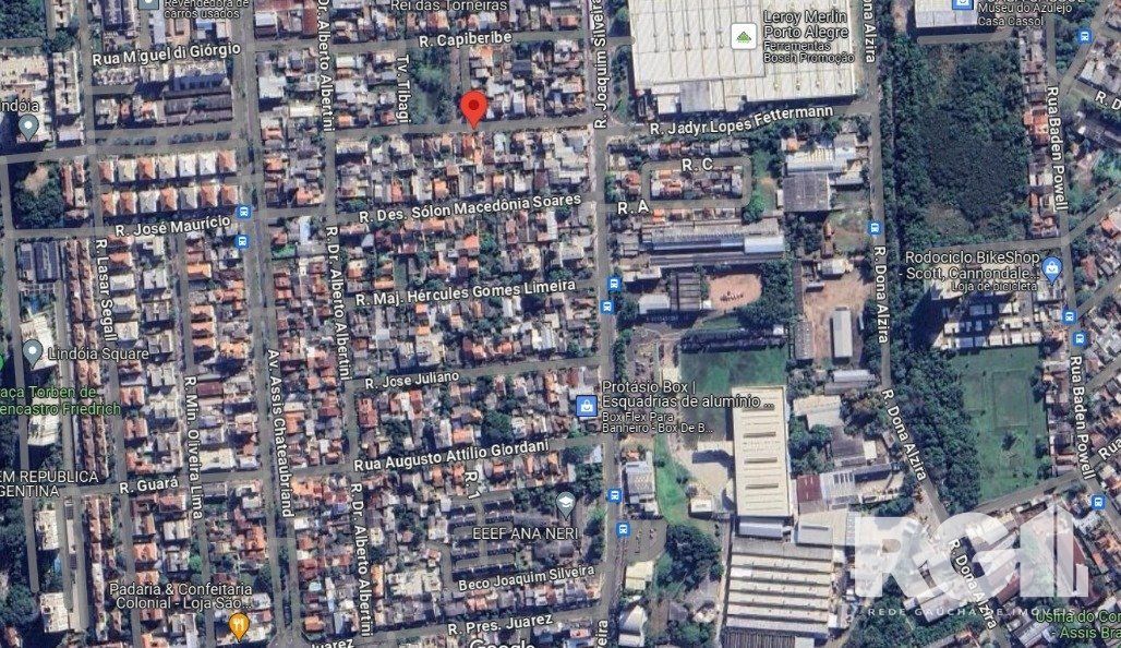Casa à venda com 3 quartos, 229m² - Foto 2