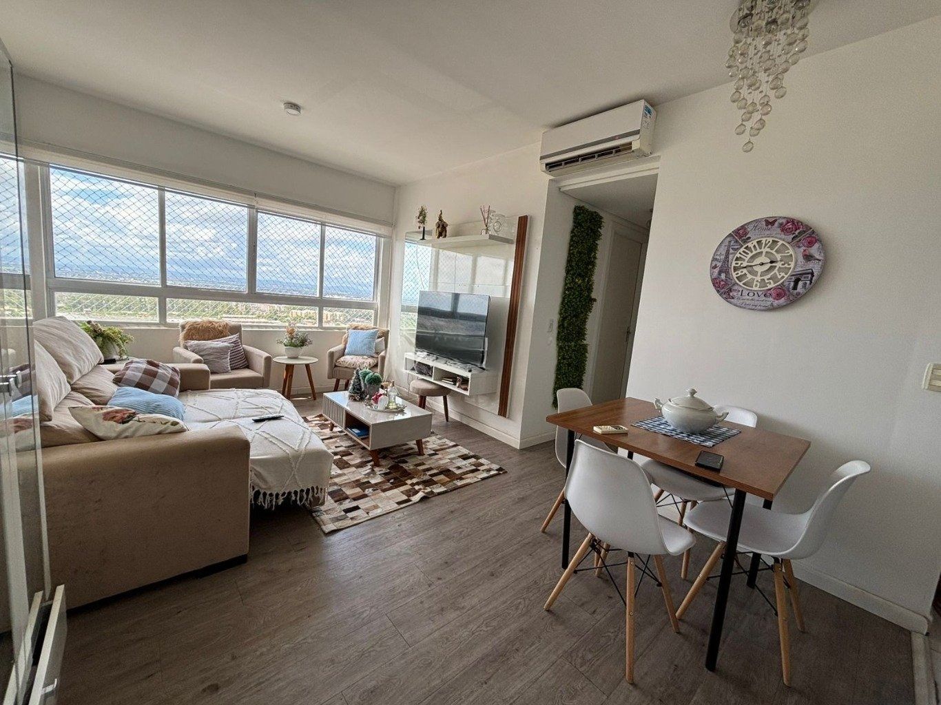 Apartamento à venda com 48m², 2 quartos, 1 vaga no bairro Jardim Leopoldina em Porto Alegre