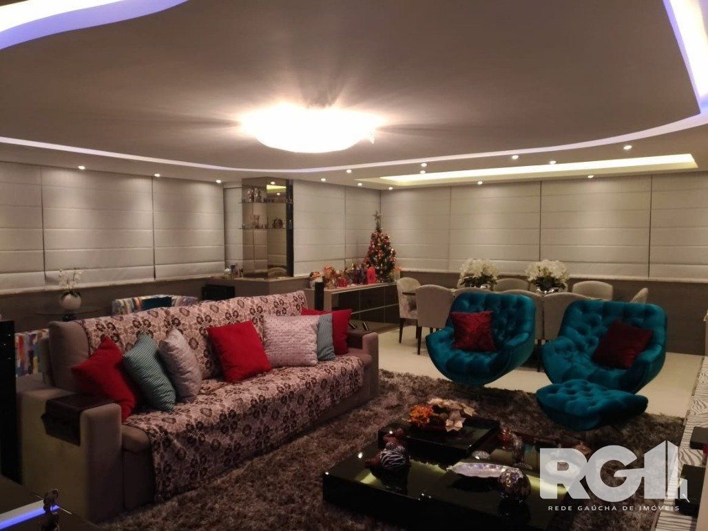 Apartamento à venda com 3 quartos, 151m², 1 suíte, 3 vagas, Rua Copérnico no bairro Jardim Itu em Porto Alegre