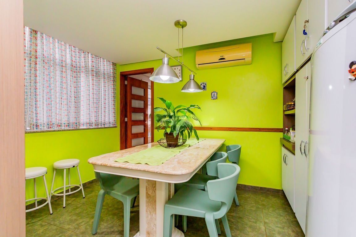 Apartamento à venda com 3 quartos, 223m² - Foto 29