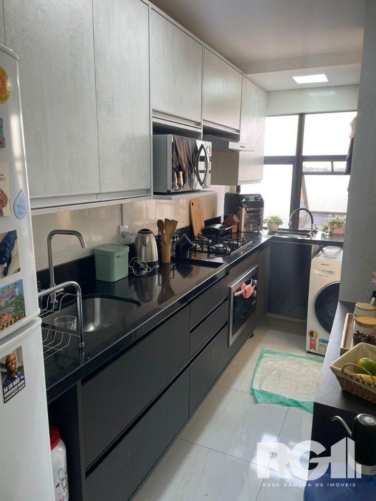 Apartamento à venda com 2 quartos, 52m², 1 vaga, Avenida Salvador Leão no bairro Sarandi em Porto Alegre