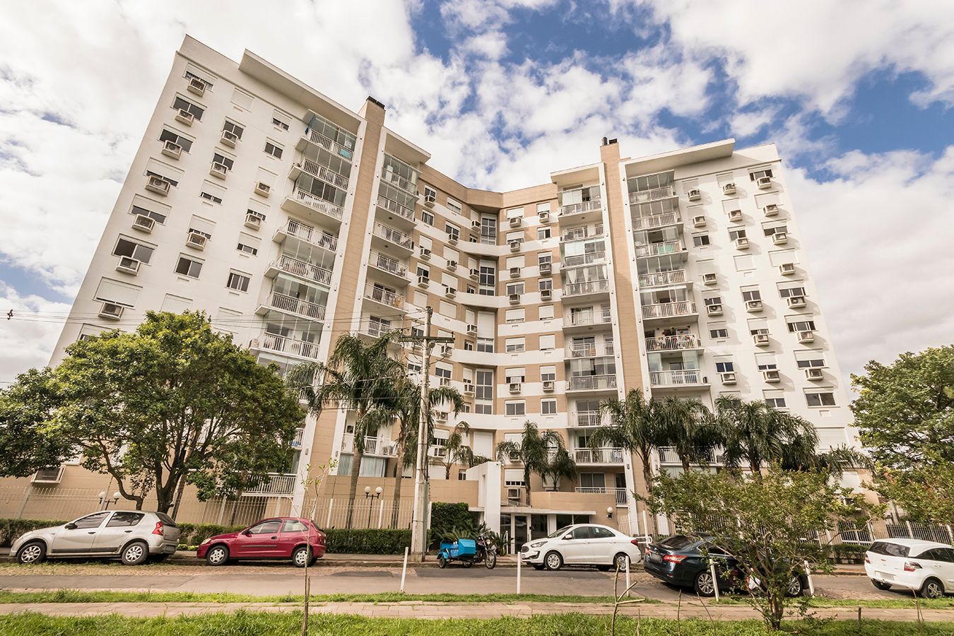 Apartamento 2 dormitórios no bairro Vila Ipiranga
