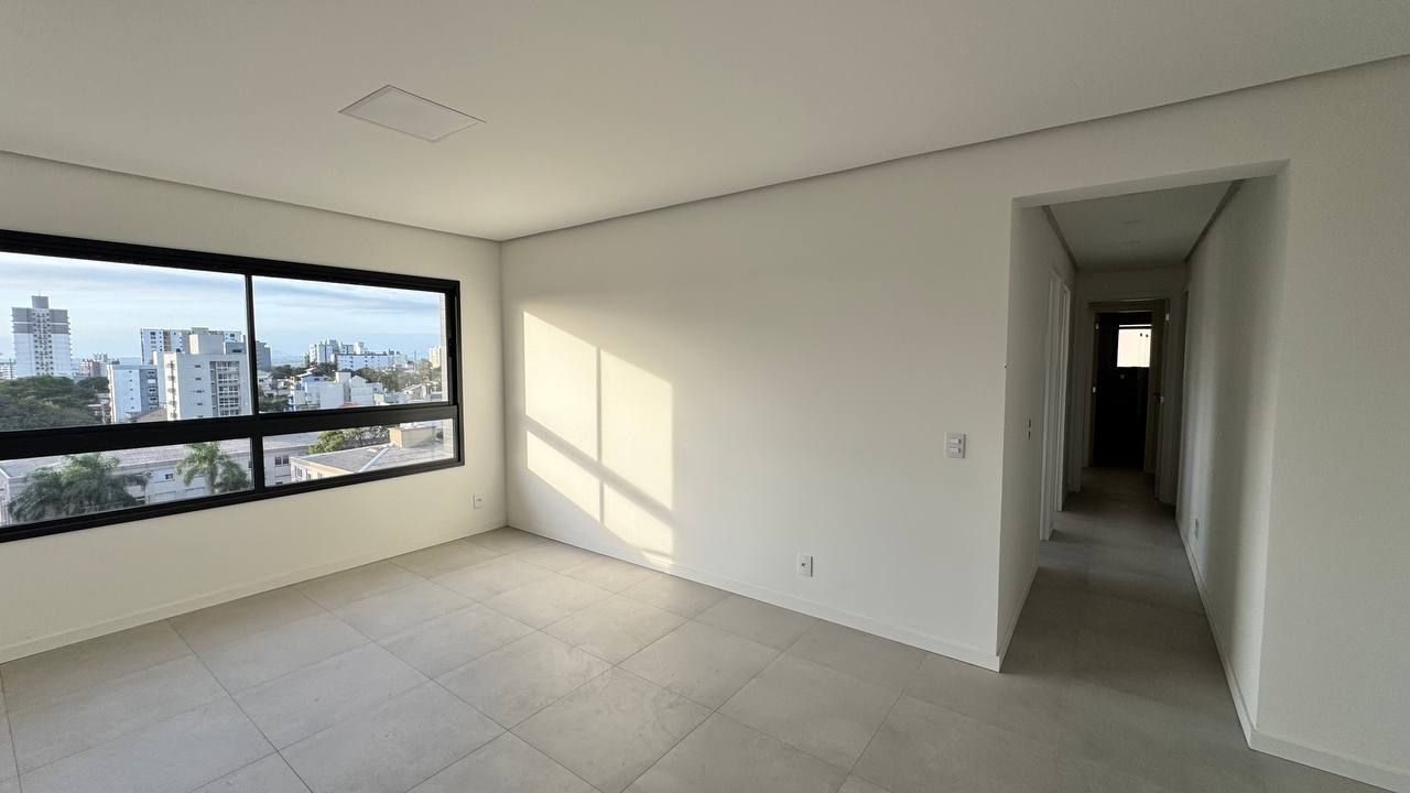 Apartamento à venda com 76m², 3 quartos, 1 suíte, 2 vagas no bairro Vila Ipiranga em Porto Alegre