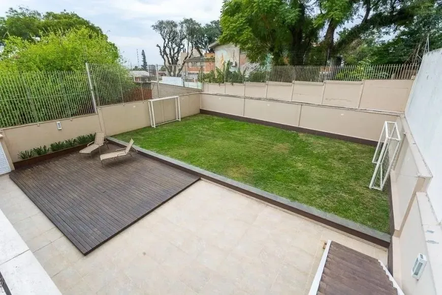 Casa, 3 dormitórios no bairro Jardim Lindóia em Porto Alegre para Comprar