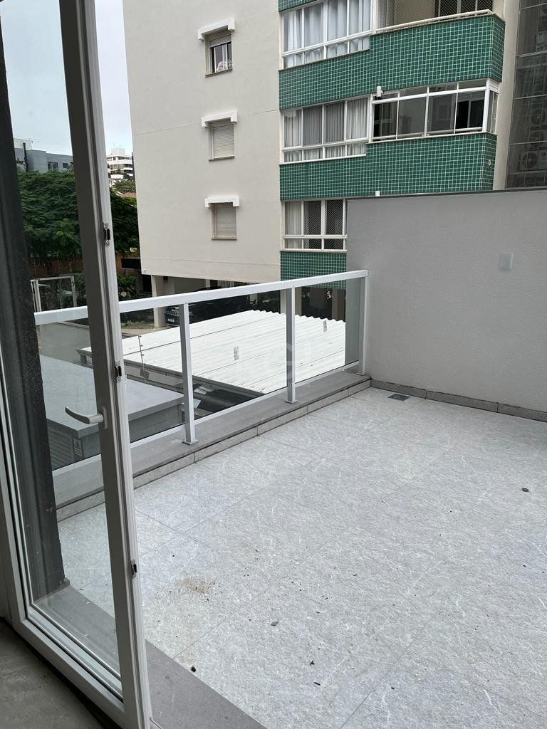 Apartamento à venda com 2 quartos, 102m² - Foto 5