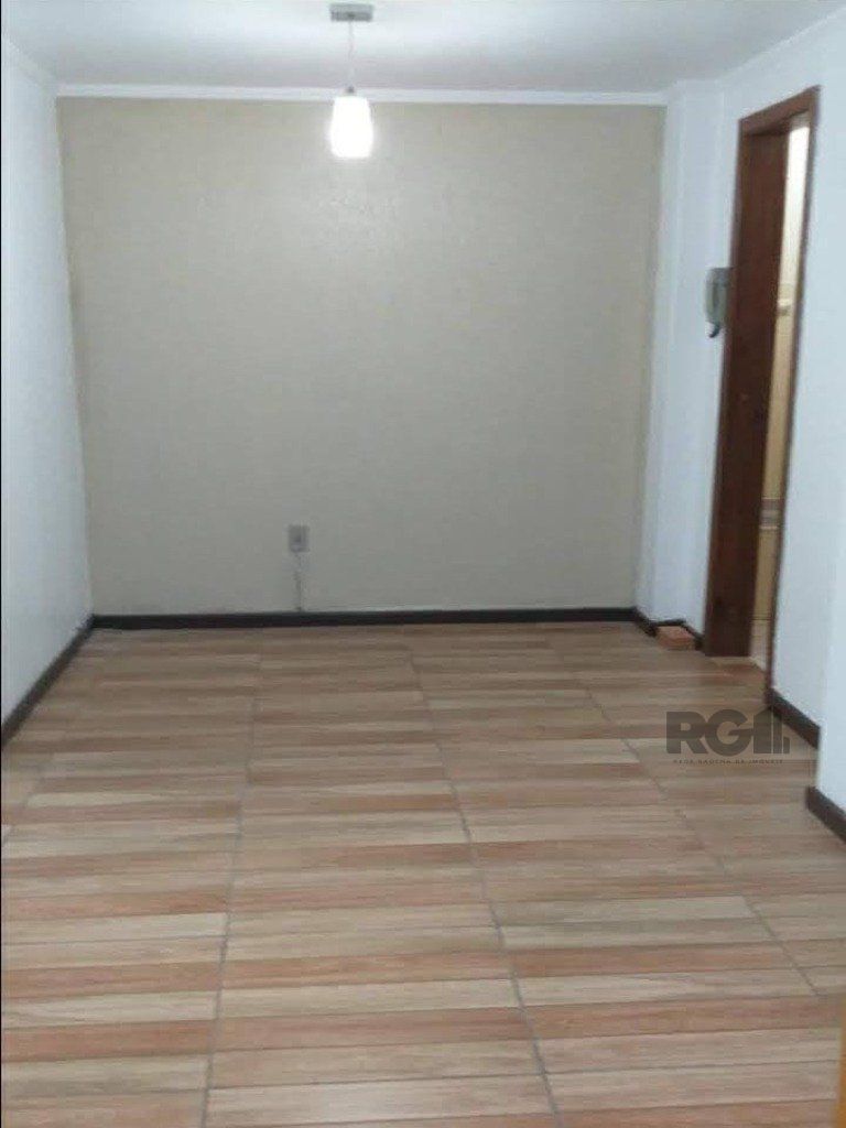 Sala Comercial à venda com 34m² no bairro Centro Histórico em Porto Alegre