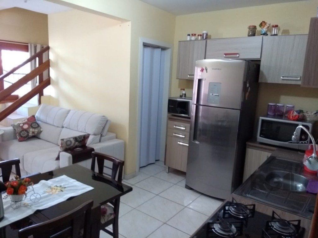 Casa à venda com 2 quartos, 71m² - Foto 7