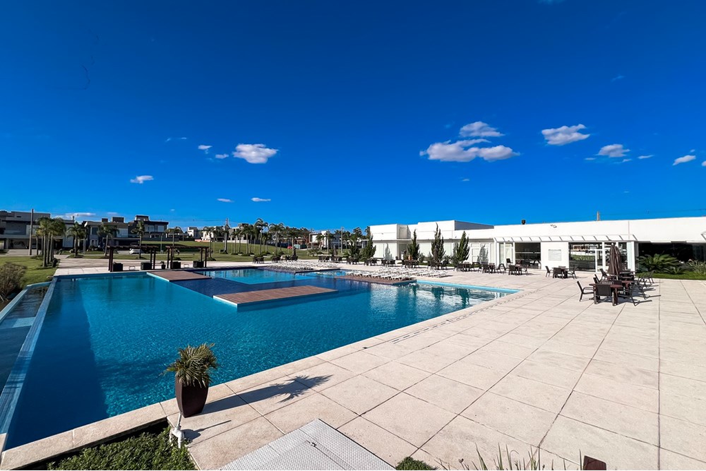 Casa de Condomínio à venda com 4 quartos, 303m² - Foto 30