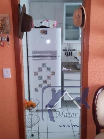 Apartamento à venda com 2 quartos, 67m² - Foto 4