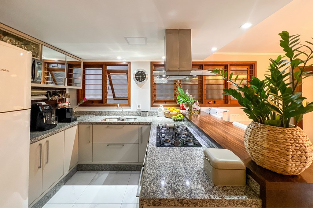 Casa à venda com 4 quartos, 246m² - Foto 80