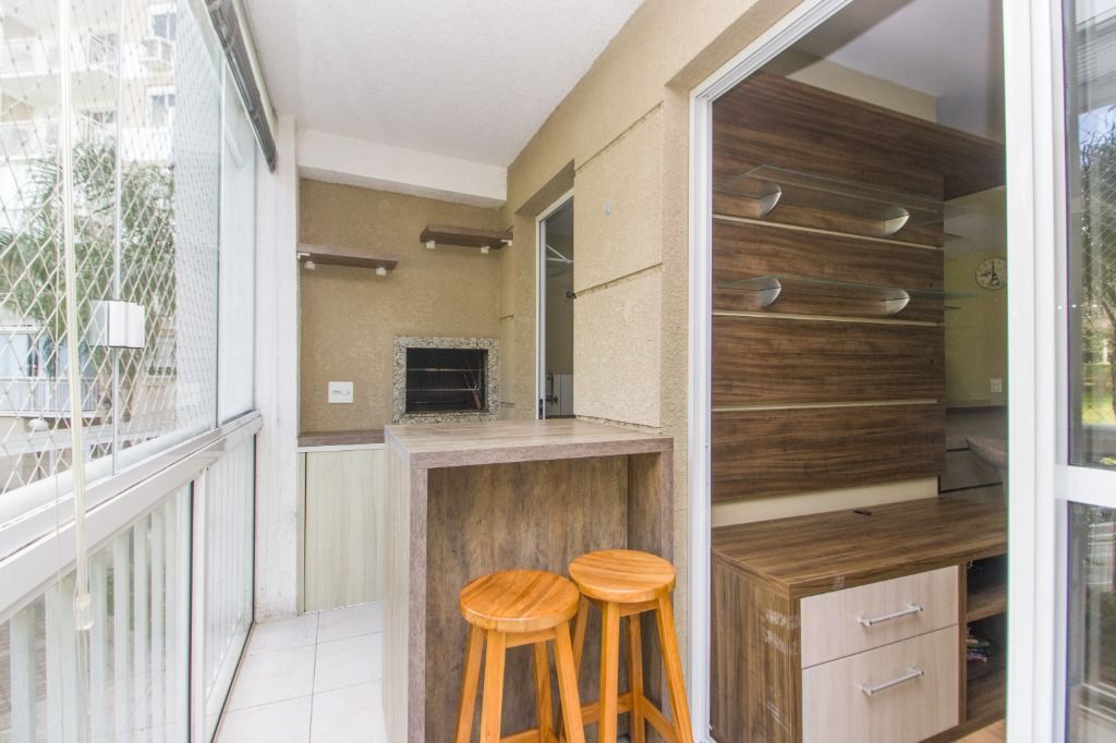 Apartamento à venda com 3 quartos, 83m² - Foto 1