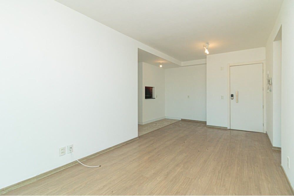 Apartamento à venda com 2 quartos, 70m² - Foto 19