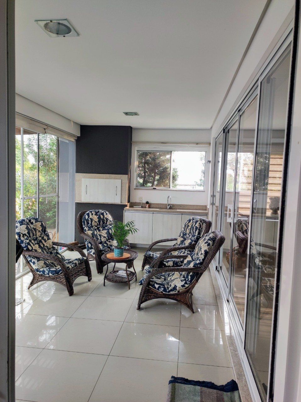 Casa de Condomínio à venda com 3 quartos, 196m² - Foto 6