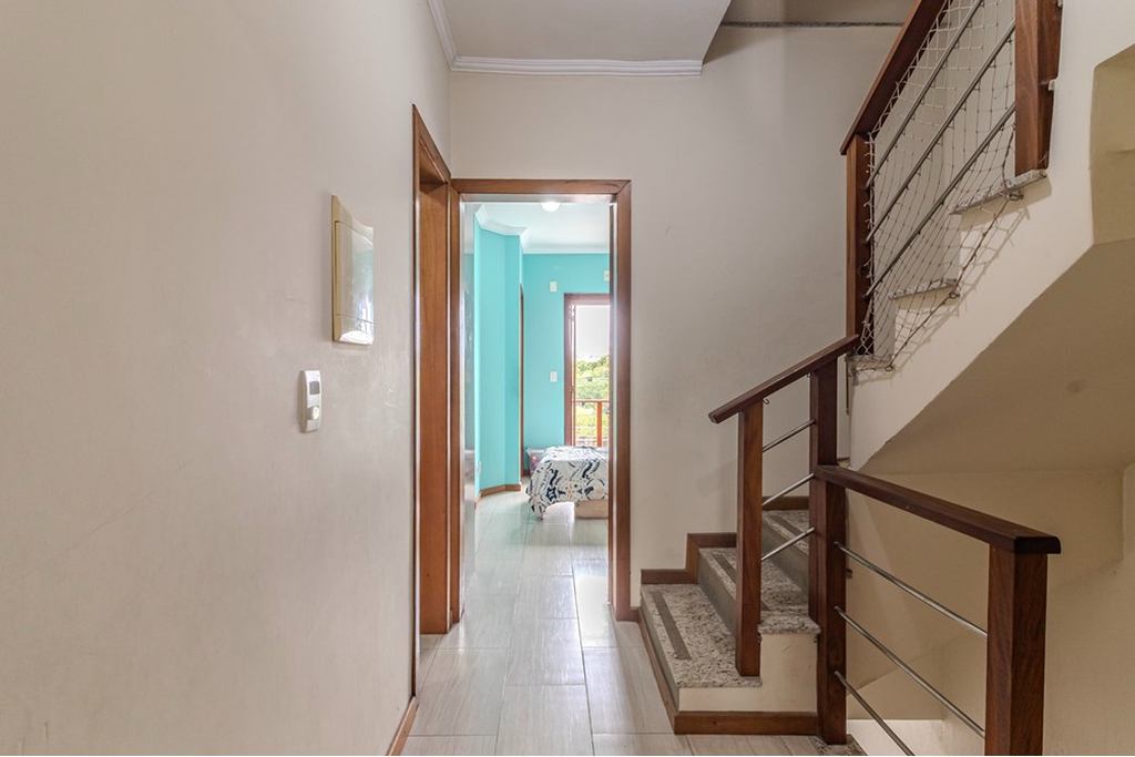 Casa à venda com 3 quartos, 156m² - Foto 4