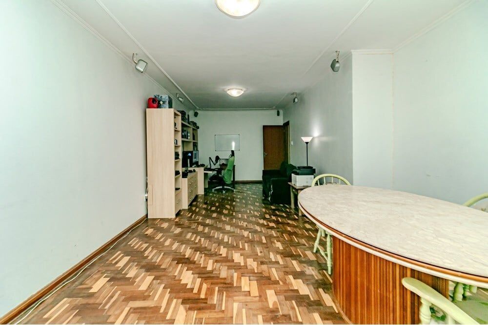 Casa à venda com 4 quartos, 352m² - Foto 2