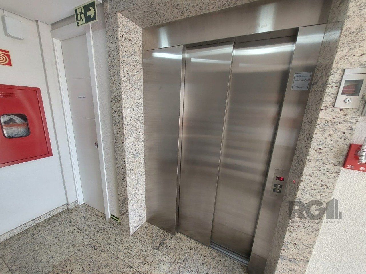 Apartamento à venda com 2 quartos, 67m² - Foto 6