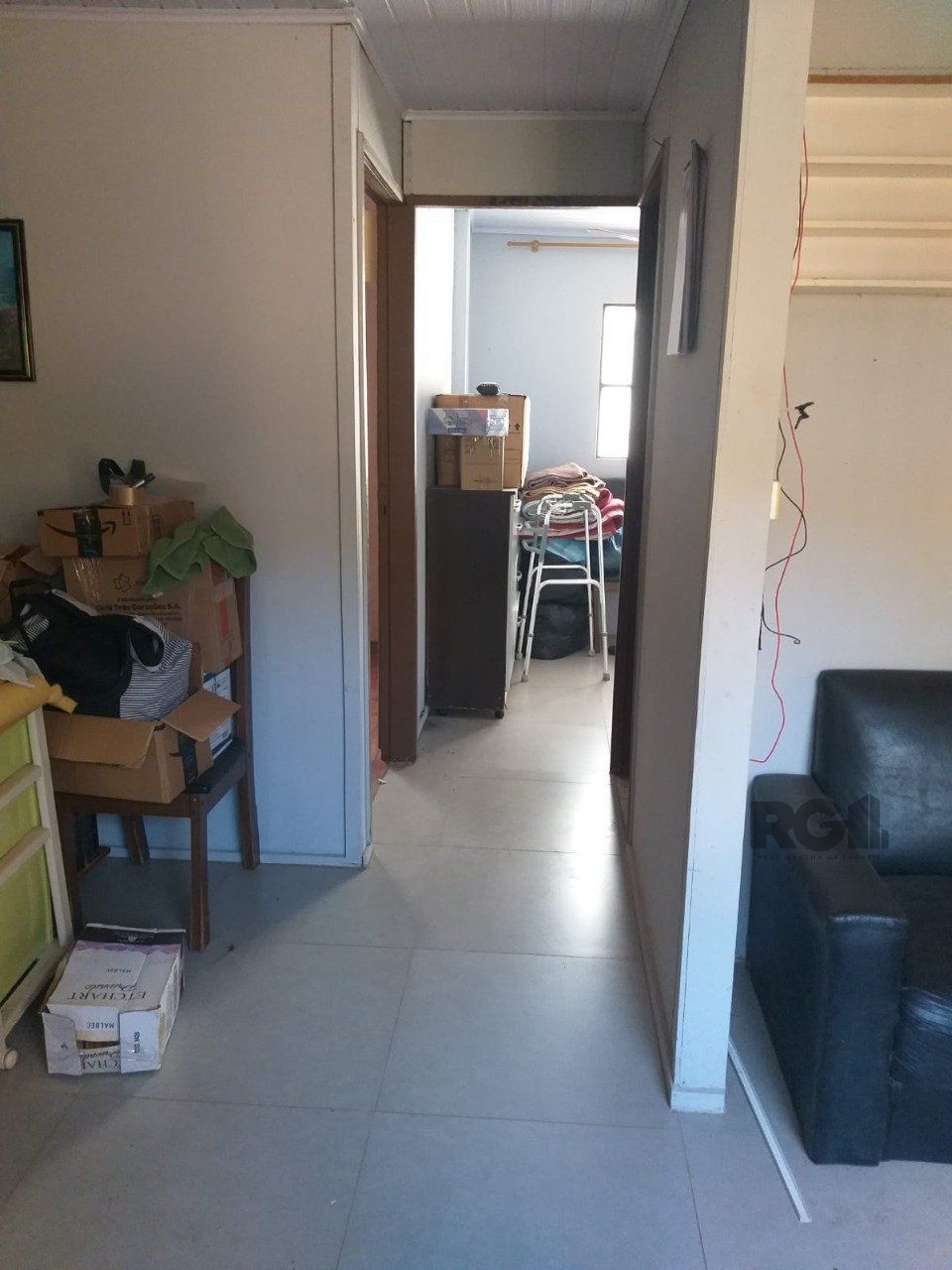 Casa à venda com 3 quartos, 100m² - Foto 2