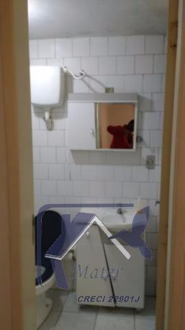 Apartamento à venda com 1 quarto, 45m² - Foto 2