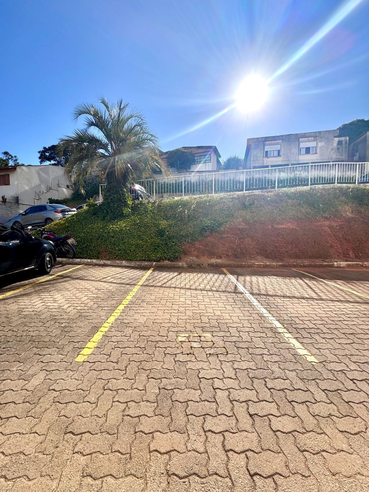 Apartamento à venda com 2 quartos, 67m² - Foto 2