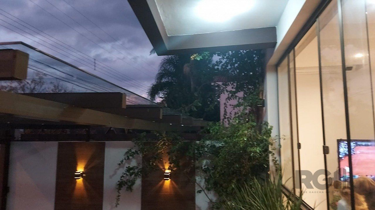 Casa à venda com 3 quartos, 210m² - Foto 6