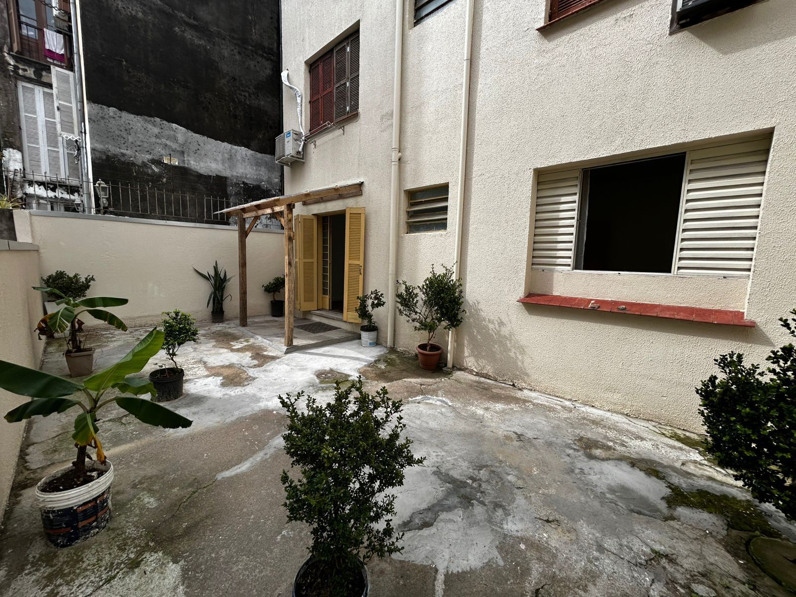 Apartamento à venda com 46m², 1 quarto no bairro Santa Cecília em Porto Alegre