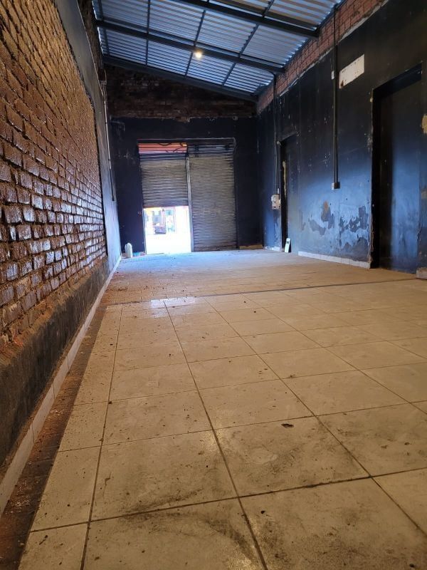 Casa Comercial à venda, 220m² - Foto 2