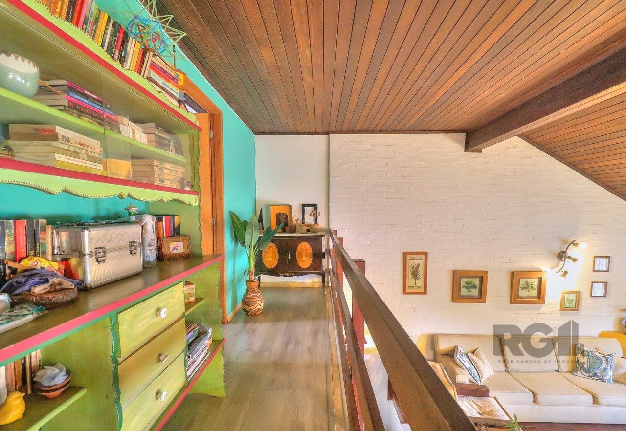 Casa à venda com 5 quartos, 232m² - Foto 10