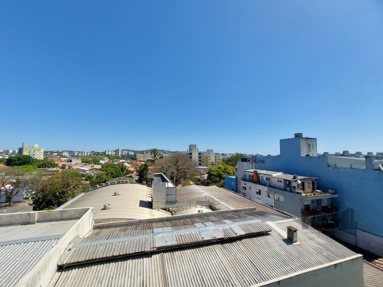 Apartamento à venda com 2 quartos, 65m² - Foto 3