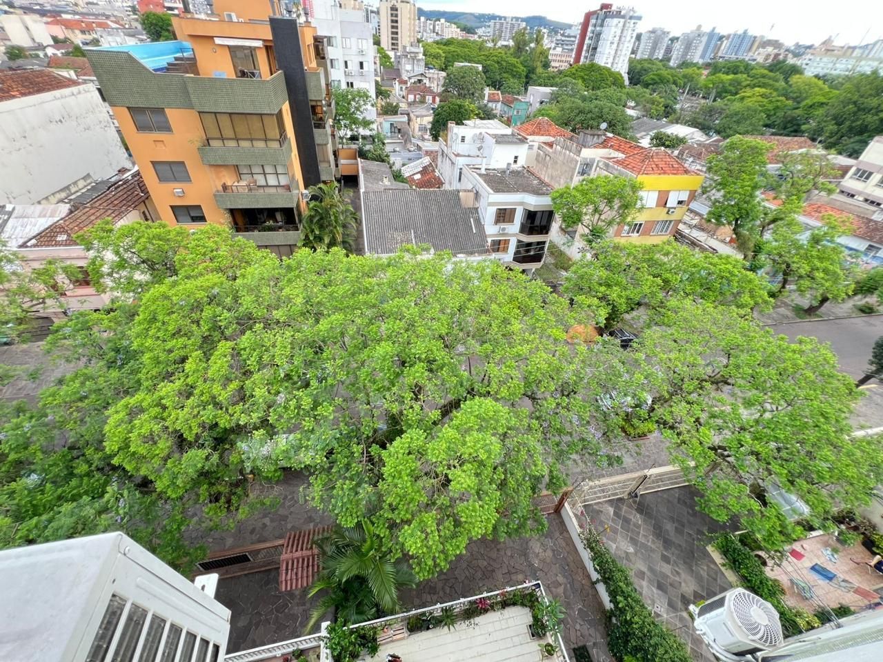 Apartamento à venda com 2 quartos, 111m² - Foto 1