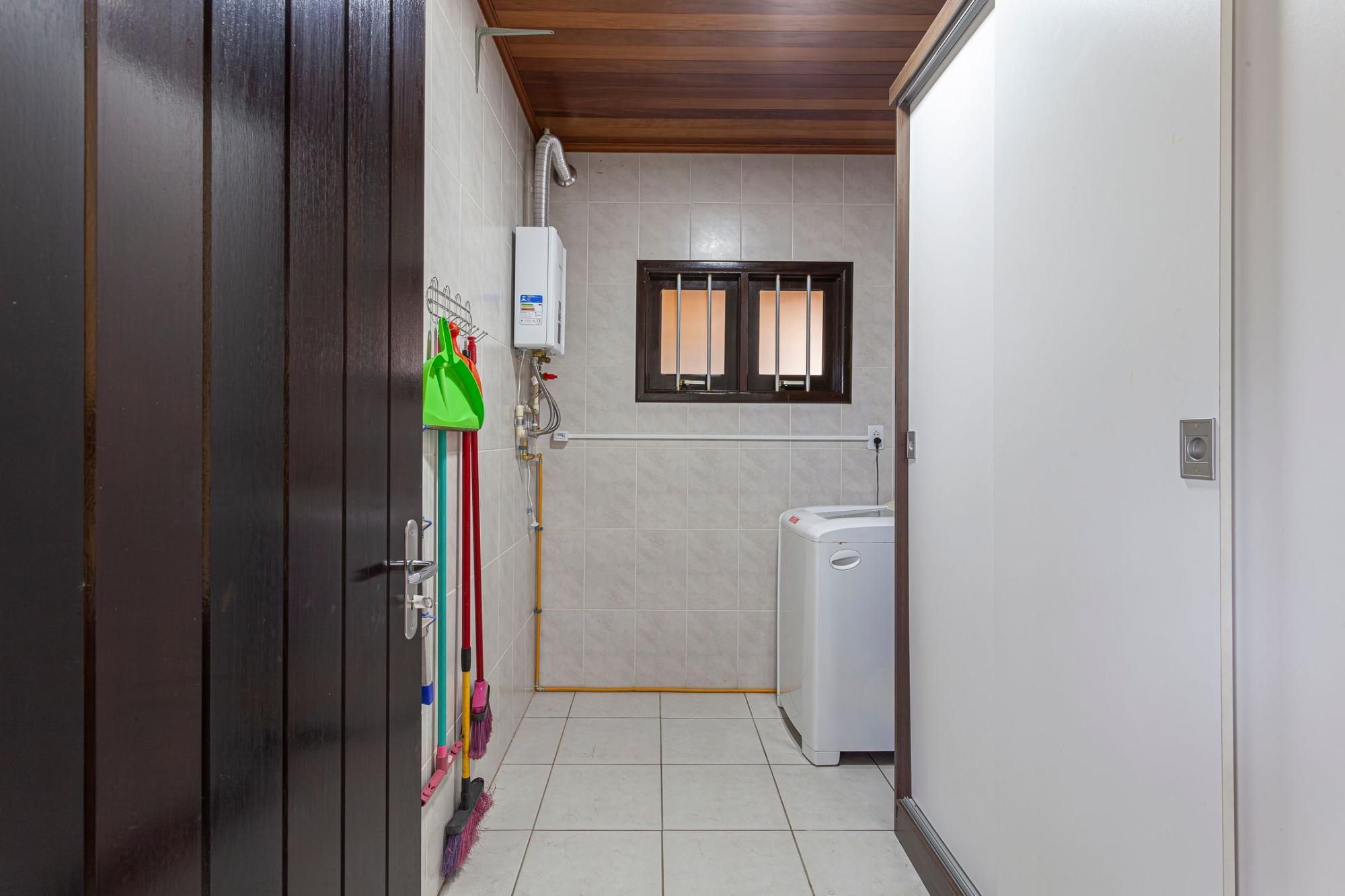 Casa, 4 quartos, 335 m² - Foto 28