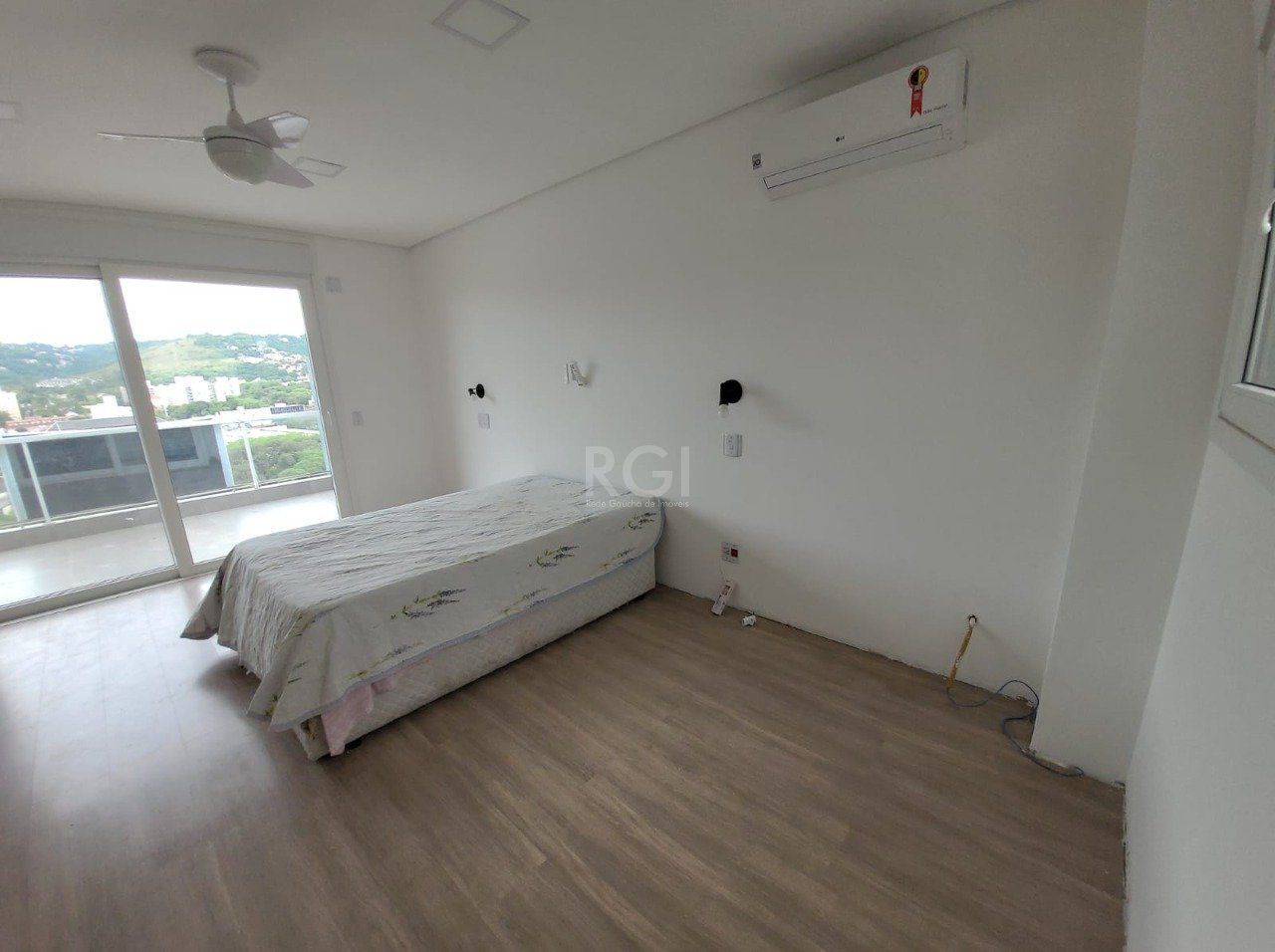 Casa à venda com 4 quartos, 378m² - Foto 18