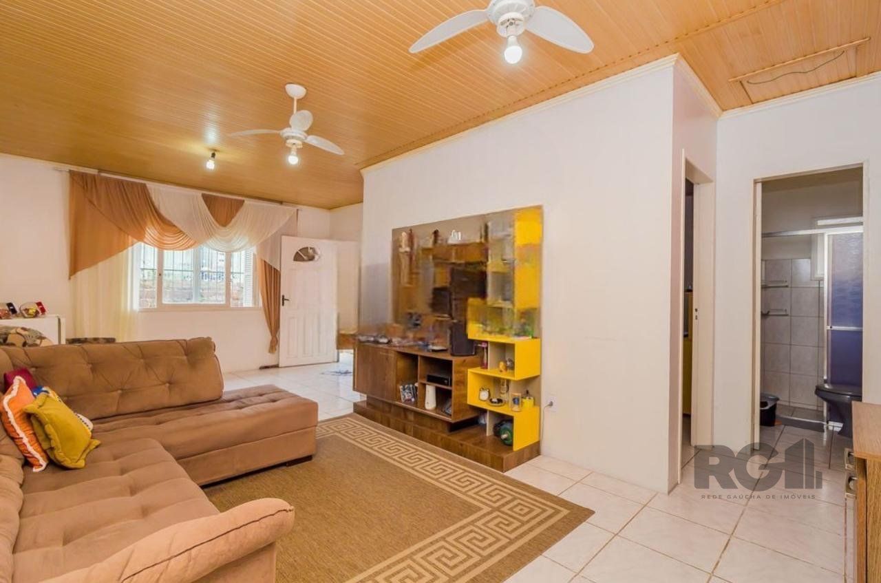 Casa à venda com 3 quartos, 300m² - Foto 2