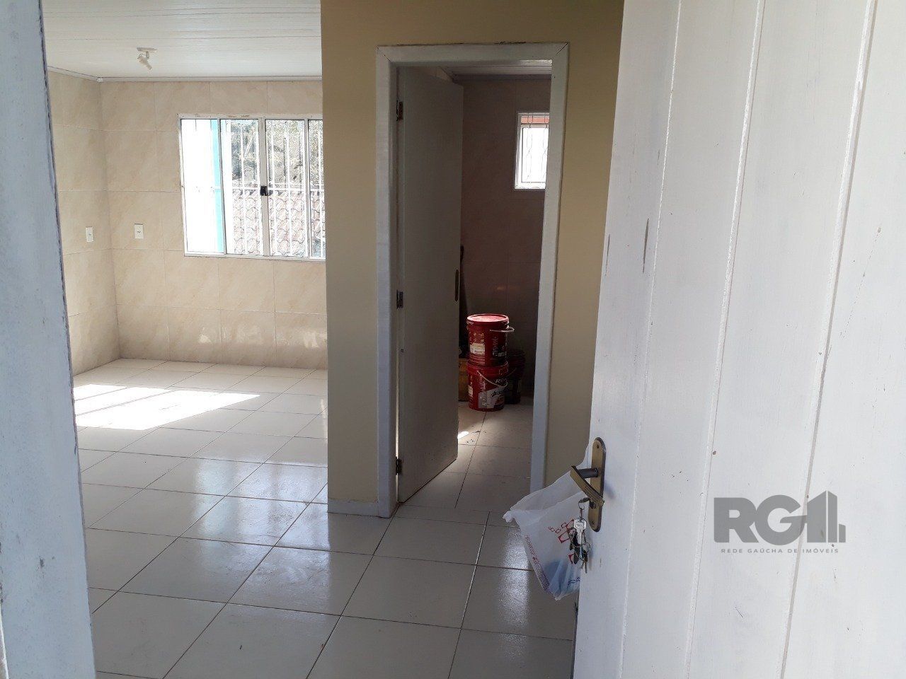 Casa à venda com 8 quartos, 200m² - Foto 66