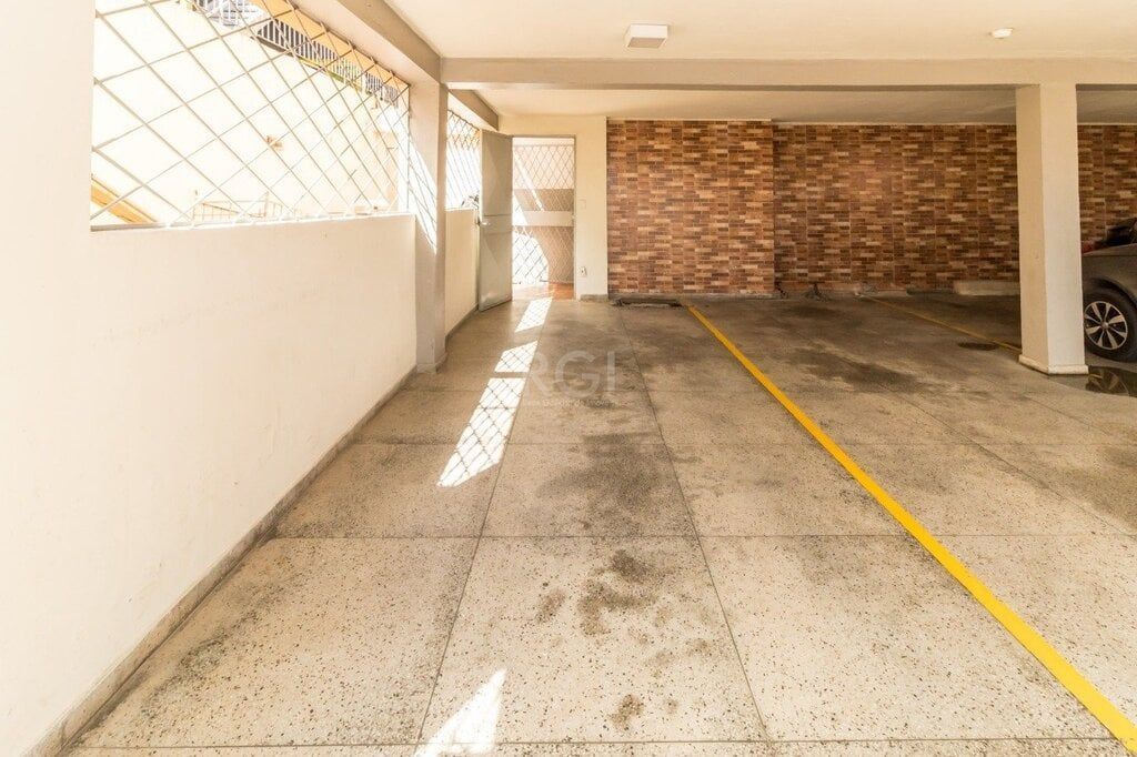 Apartamento à venda com 3 quartos, 228m² - Foto 10
