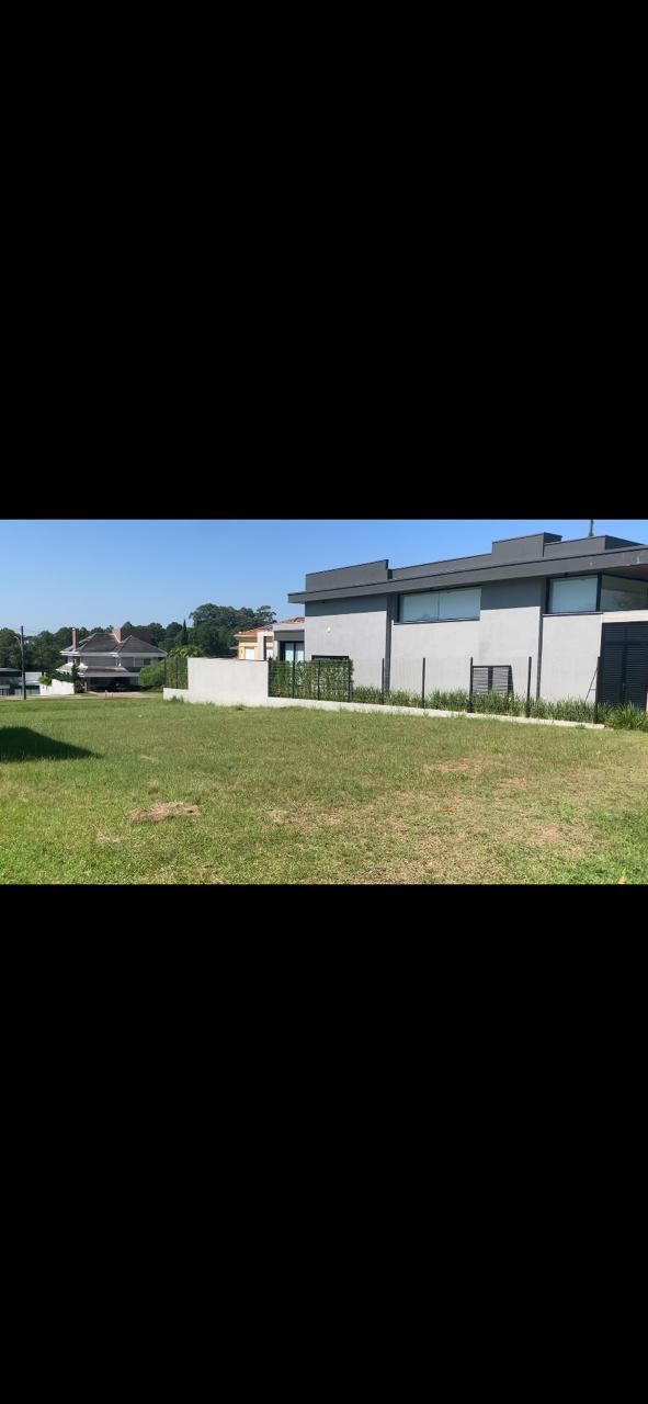 Lote no condomínio Alphaville-Lombardia, bairro Vila Nova - Porto Alegre/RS