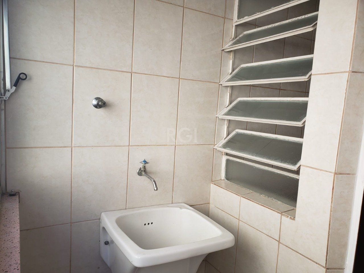 Apartamento à venda com 1 quarto, 150m² - Foto 27