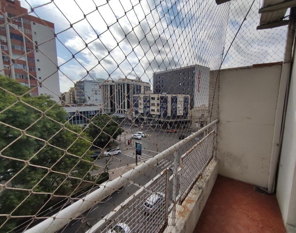 Apartamento à venda com 3 quartos, 99m² - Foto 1