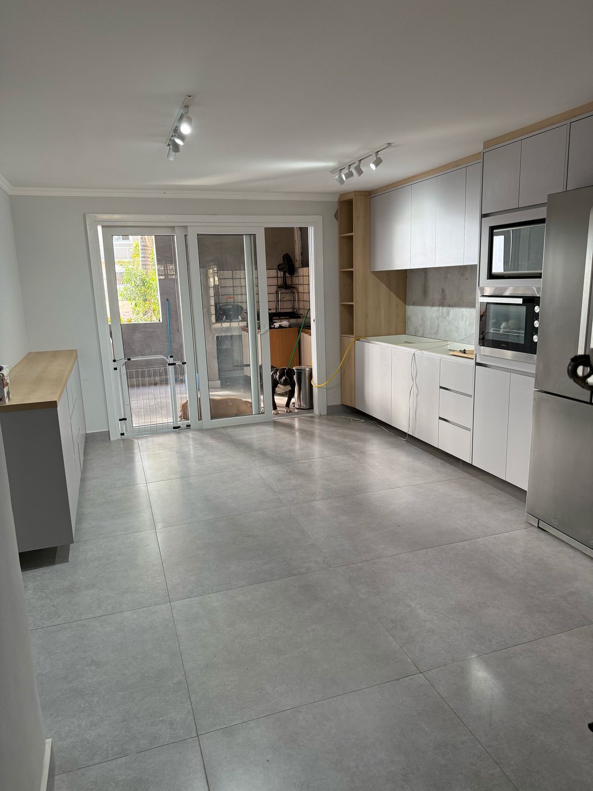 Casa à venda com 3 quartos, 280m² - Foto 2