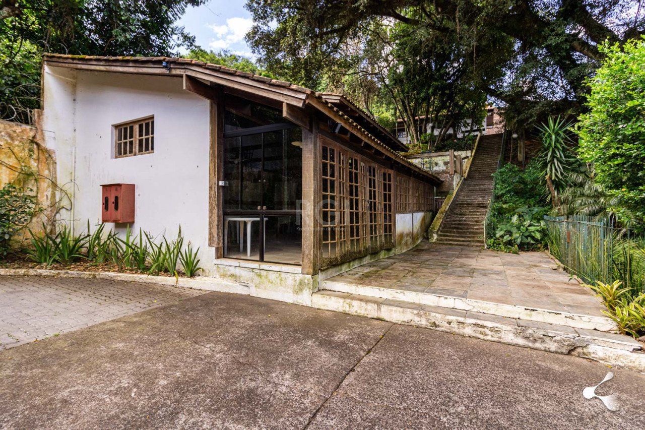 Casa de Condomínio à venda com 4 quartos, 231m² - Foto 47