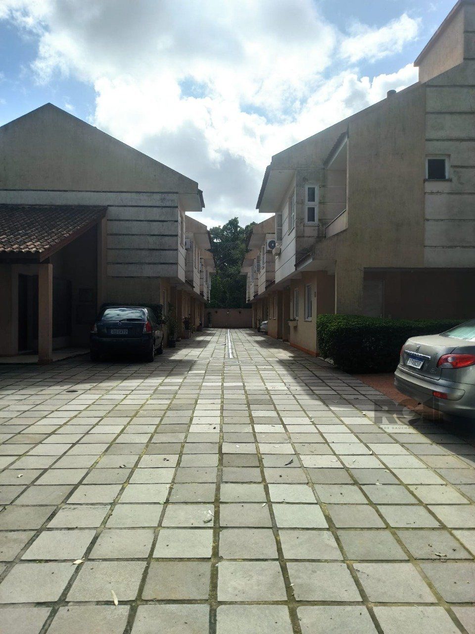 Casa de Condomínio à venda com 3 quartos, 100m² - Foto 2