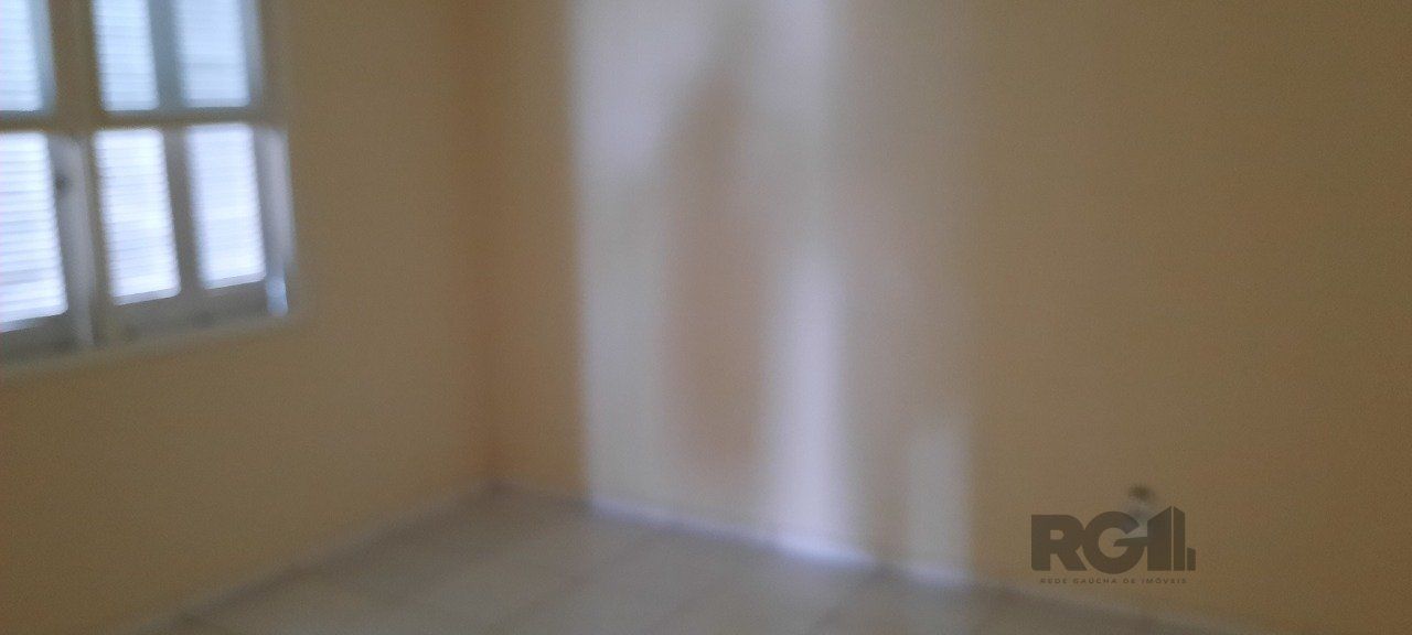 Casa à venda com 8 quartos, 200m² - Foto 39