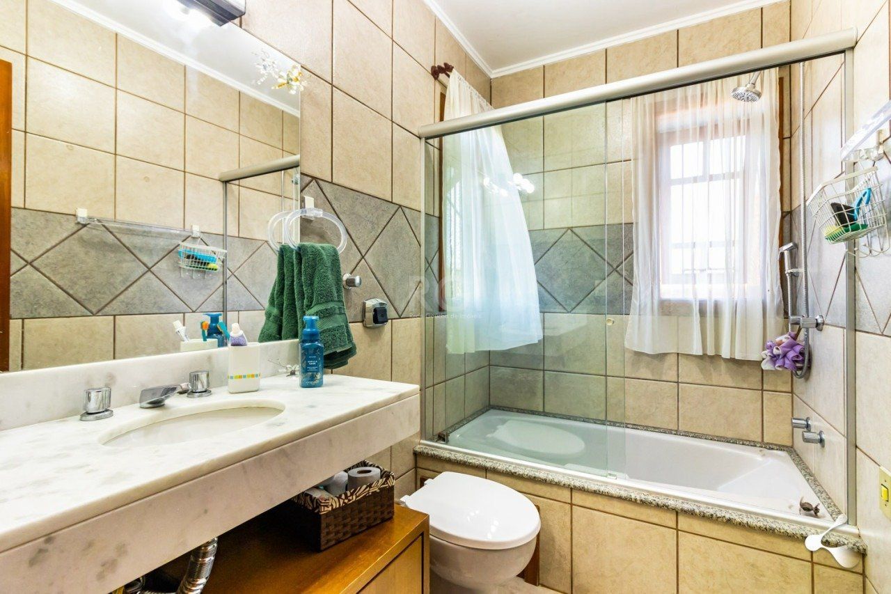 Casa de Condomínio à venda com 3 quartos, 233m² - Foto 22