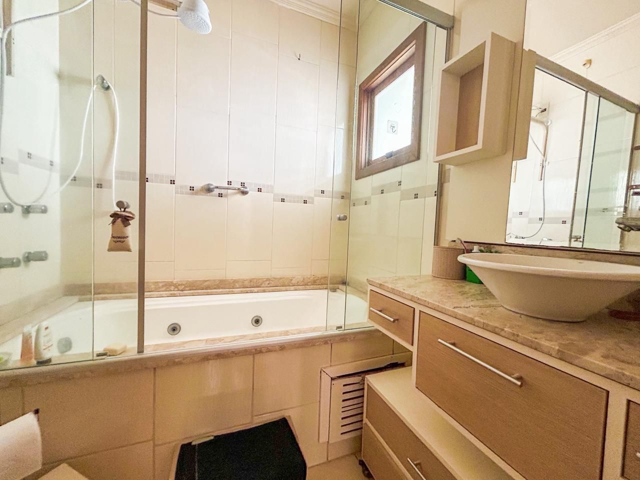 Casa, 3 quartos, 250 m² - Foto 18